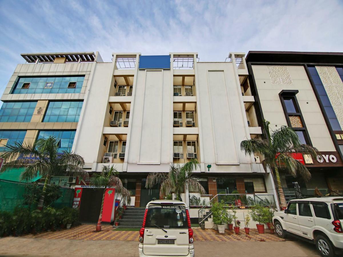 Capital O 32619 Hotel Sugar Palm Gwalior Exteriör bild